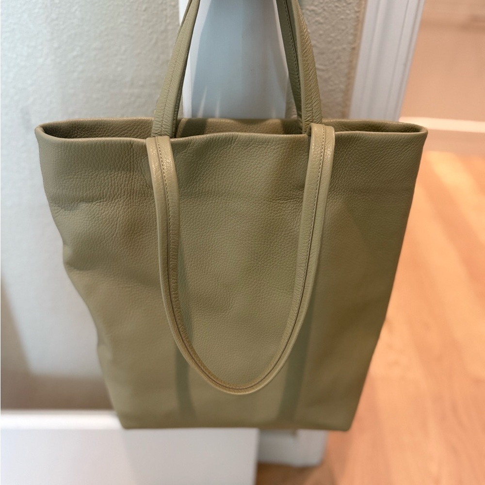 Cuyana Tall Easy Tote Sage - Picture 2 of 5